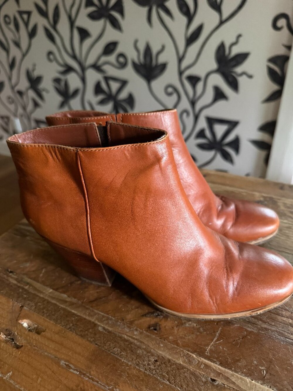 Rachel Comey Mars Booties Whiskey Brown Leather Ankle Boots Size 9 Made in Peru